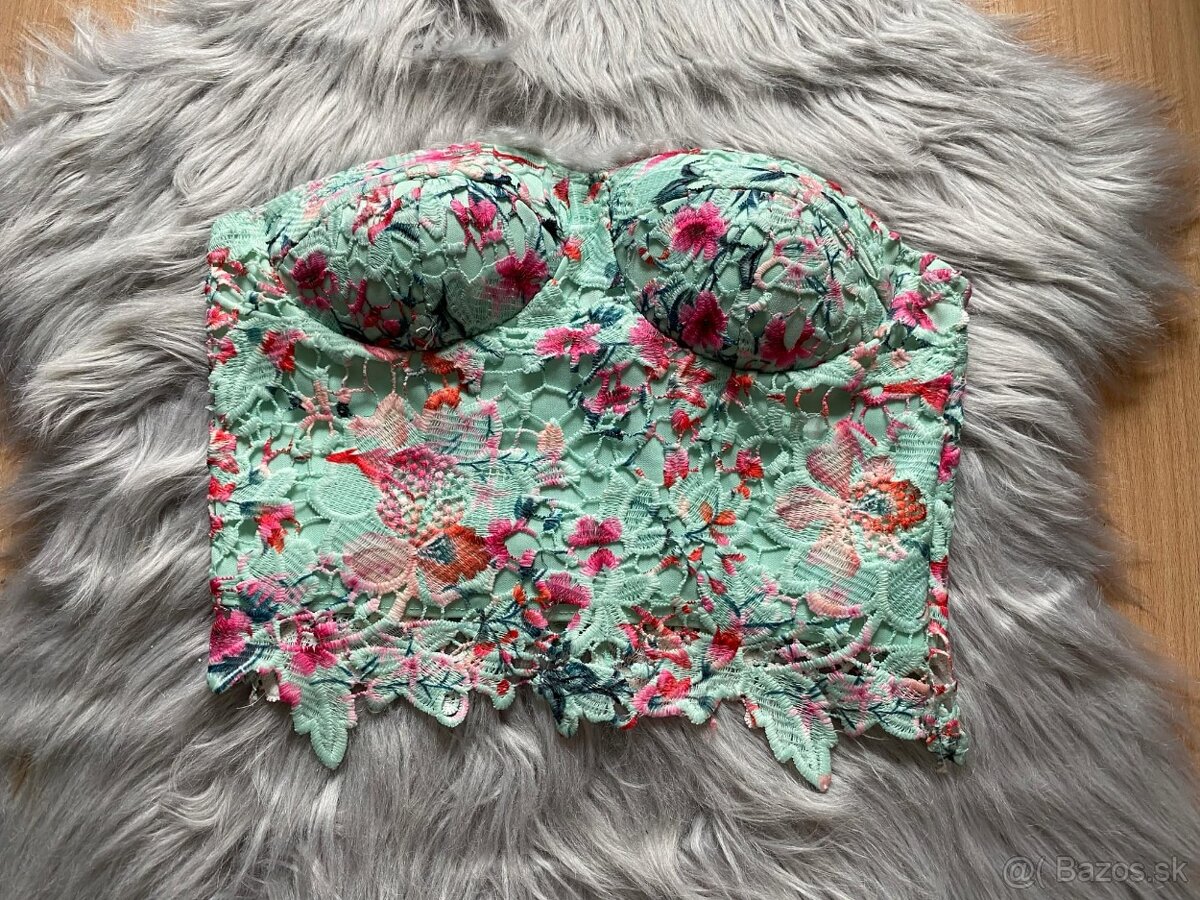 2x crop top