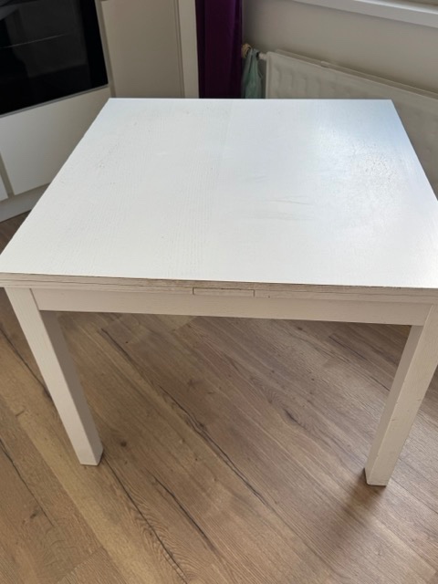 Rozkladací stôl IKEA Bjursta biely