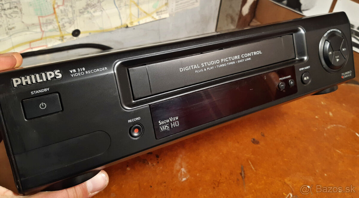 Funkční videorekordér Philips VR210, top stav