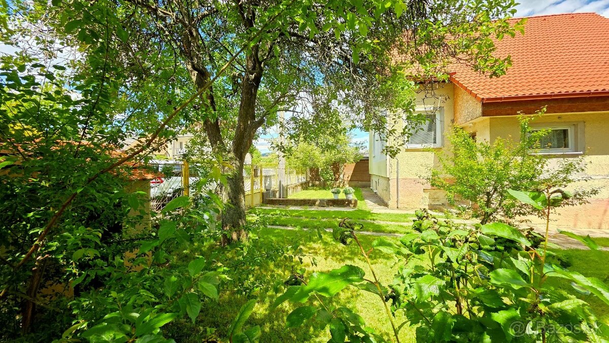 ⌂ZNÍŽENÁ CENA //Predaj rodinný dom // 578m2// Nitrianske Pra