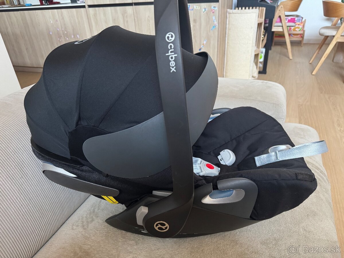 Cybex Cloud Z i-size so základňou