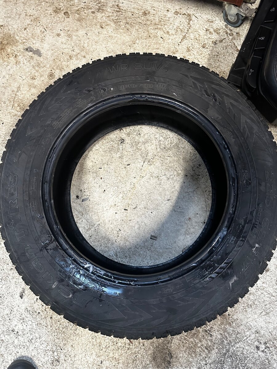 225/65 r17