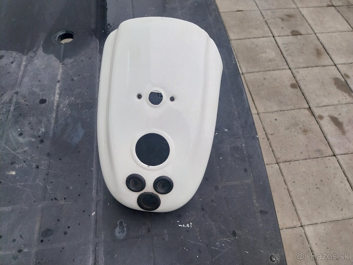 Predam prednú masku na jawa pionier 21 posledný model