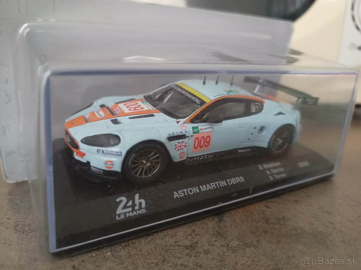 1:43 Aston Martin