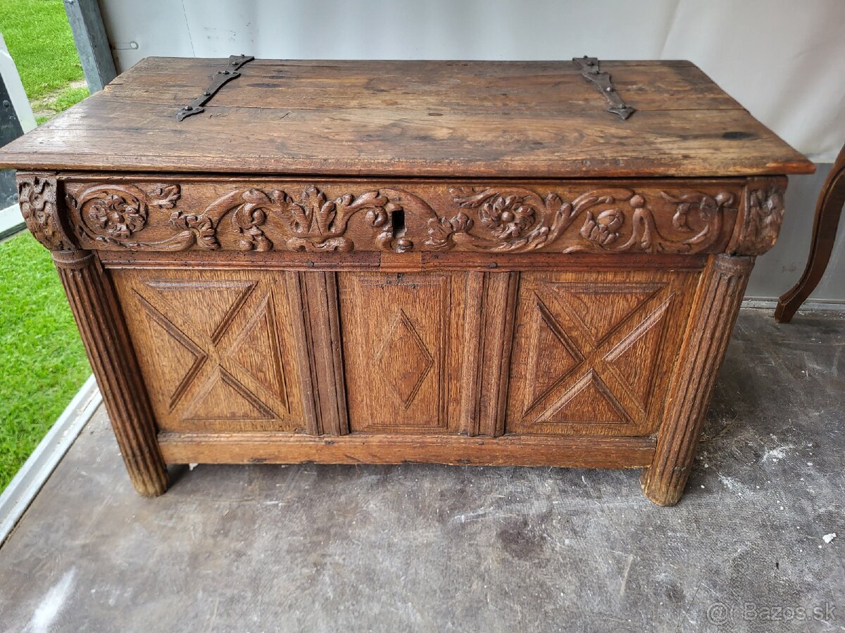 Starožitná truhlica