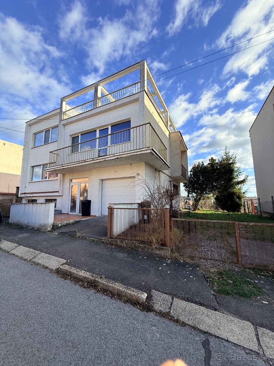 Rodinný dom, Dudince, B.Tablica