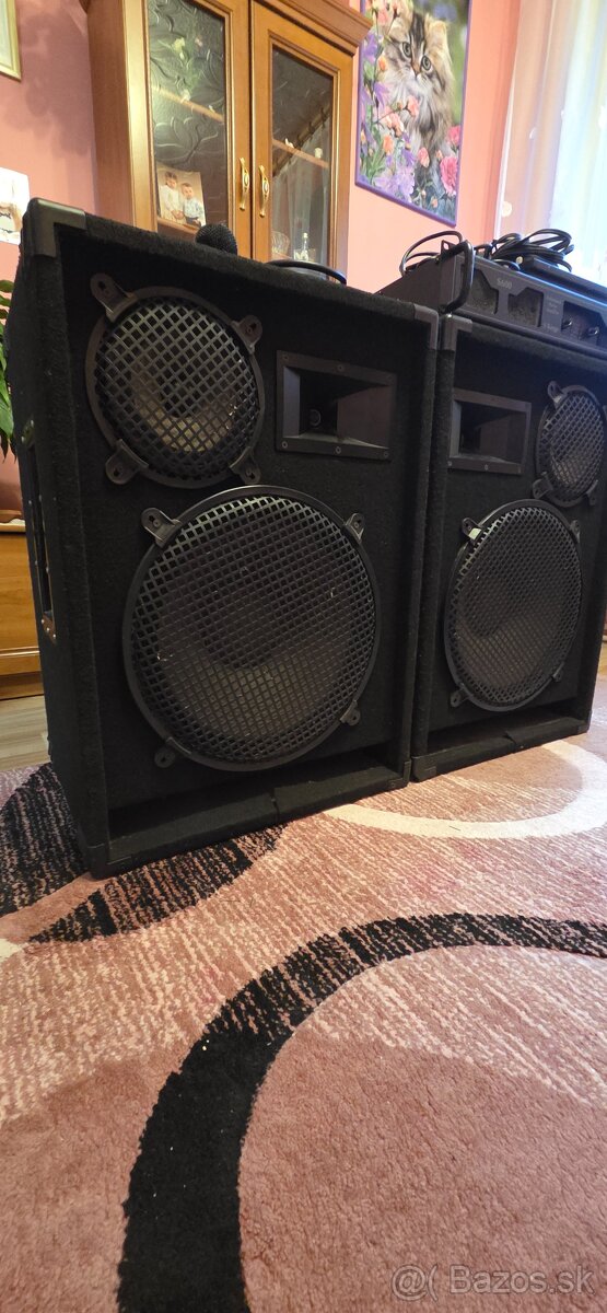 Predám aparatúru 2x400w