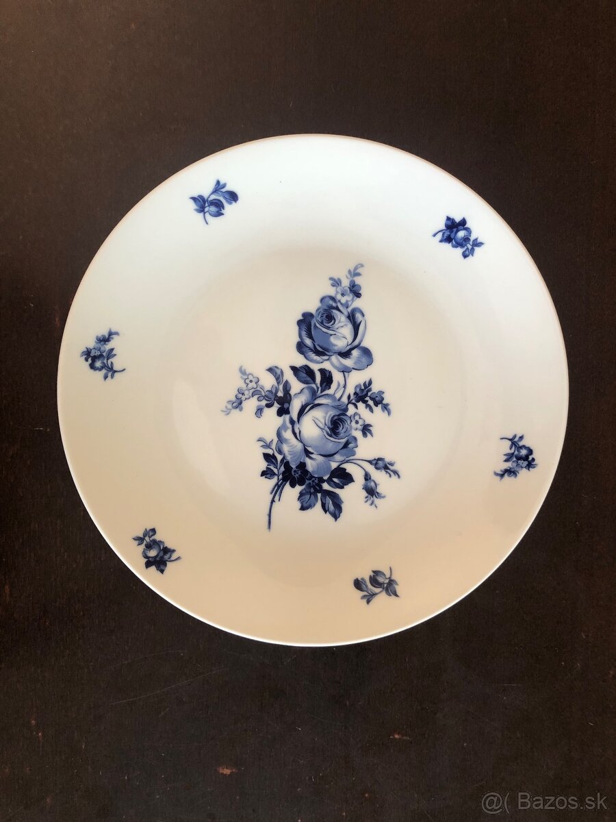 Porcelanovy tanier modre ruze