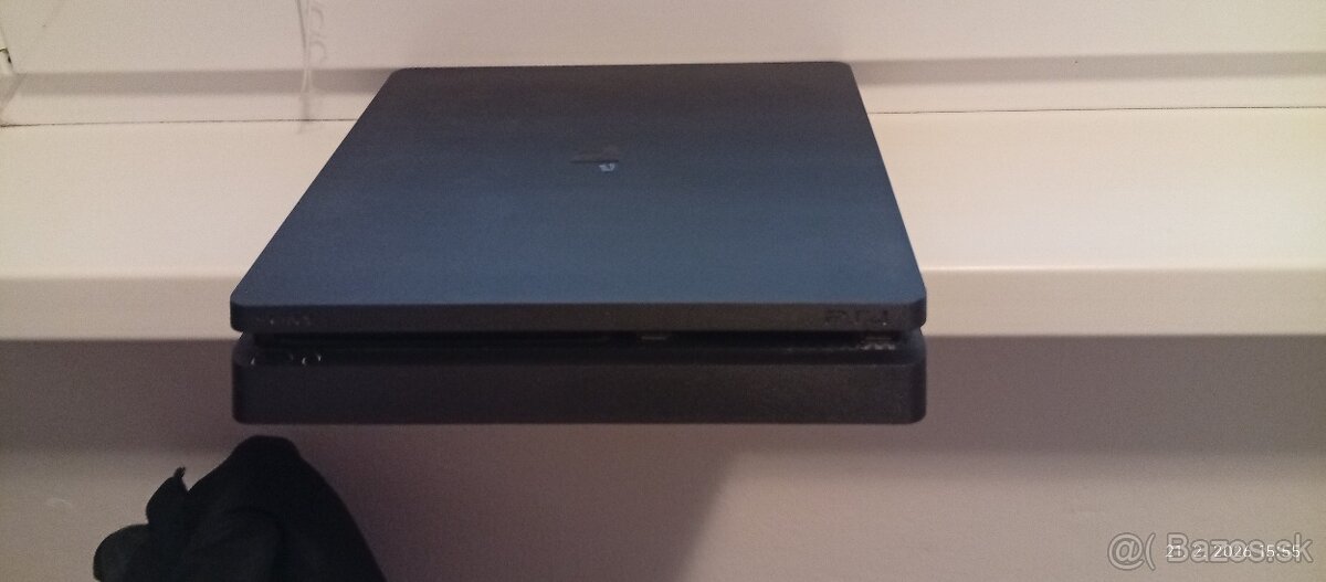 PS4 + TV Philips – komplet set na hranie