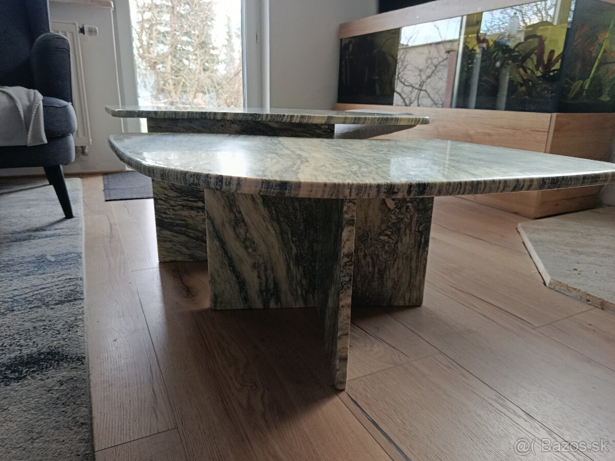 Konferenčný stolík mramor