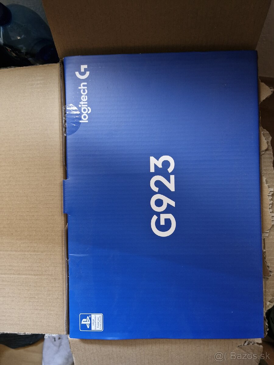 Logitech G923