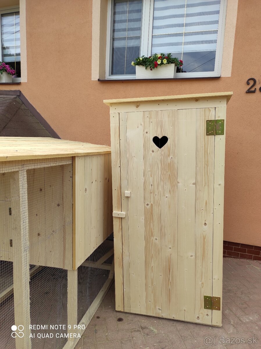 Latrina,suche wc,Roman