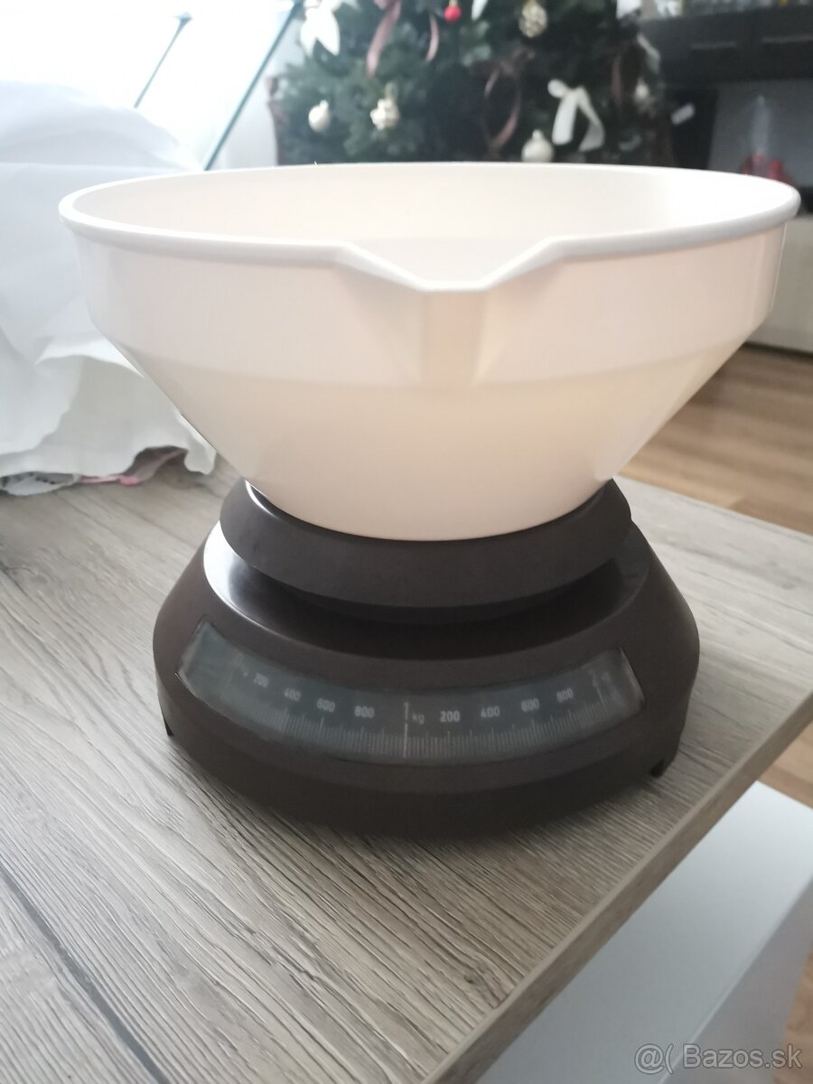 Retro kuchynská vaha