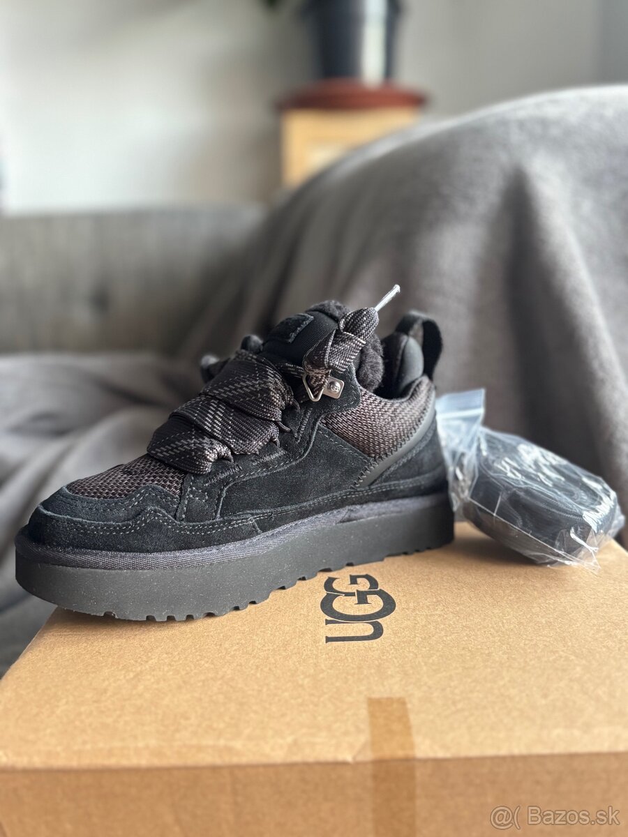 Tenisky UGG Lowmel zateplené + šnúrky