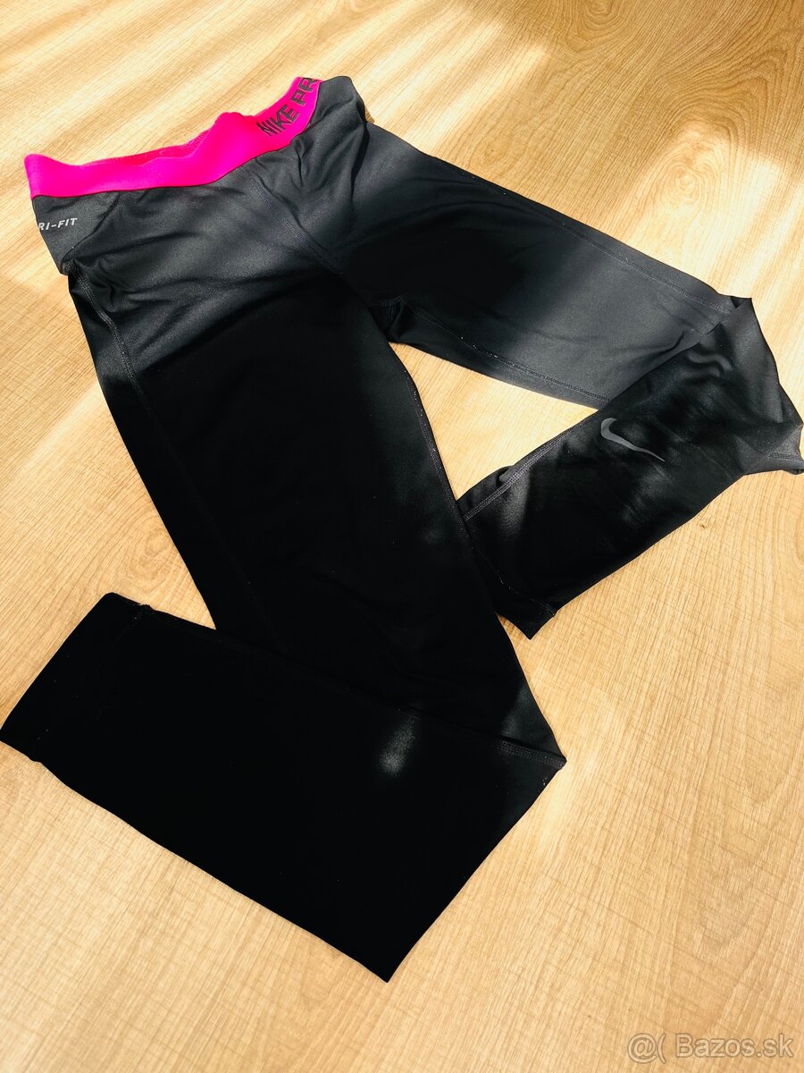 Legíny Nike Pro, velkost S