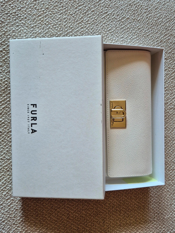 Furla penazenka - párkrát nosena ako nova