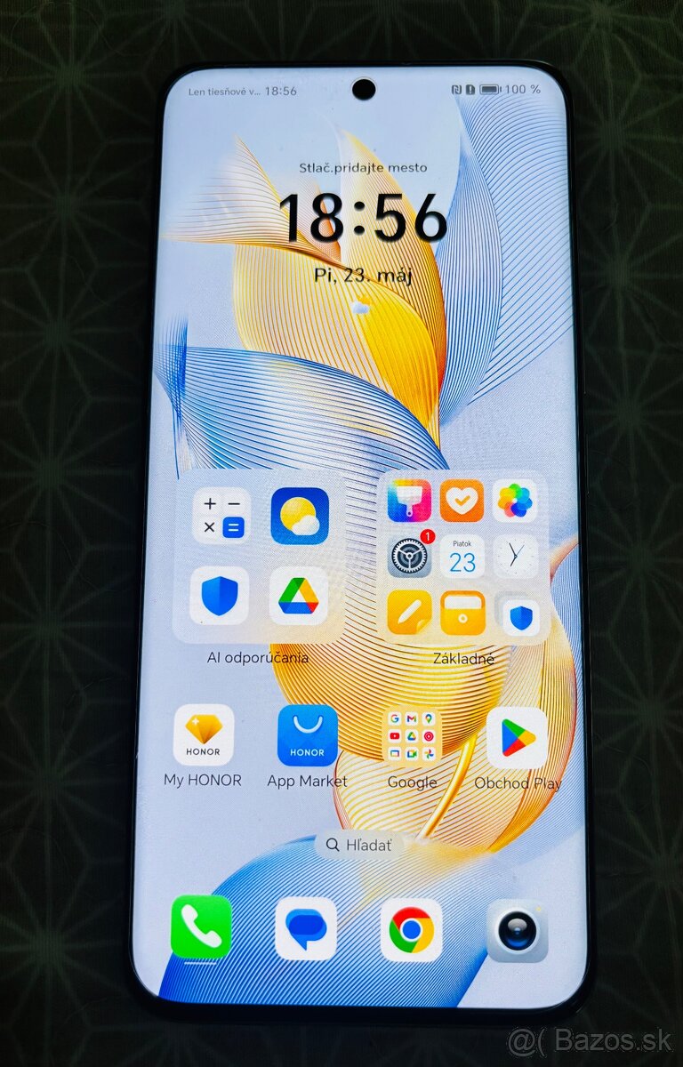 Honor 90