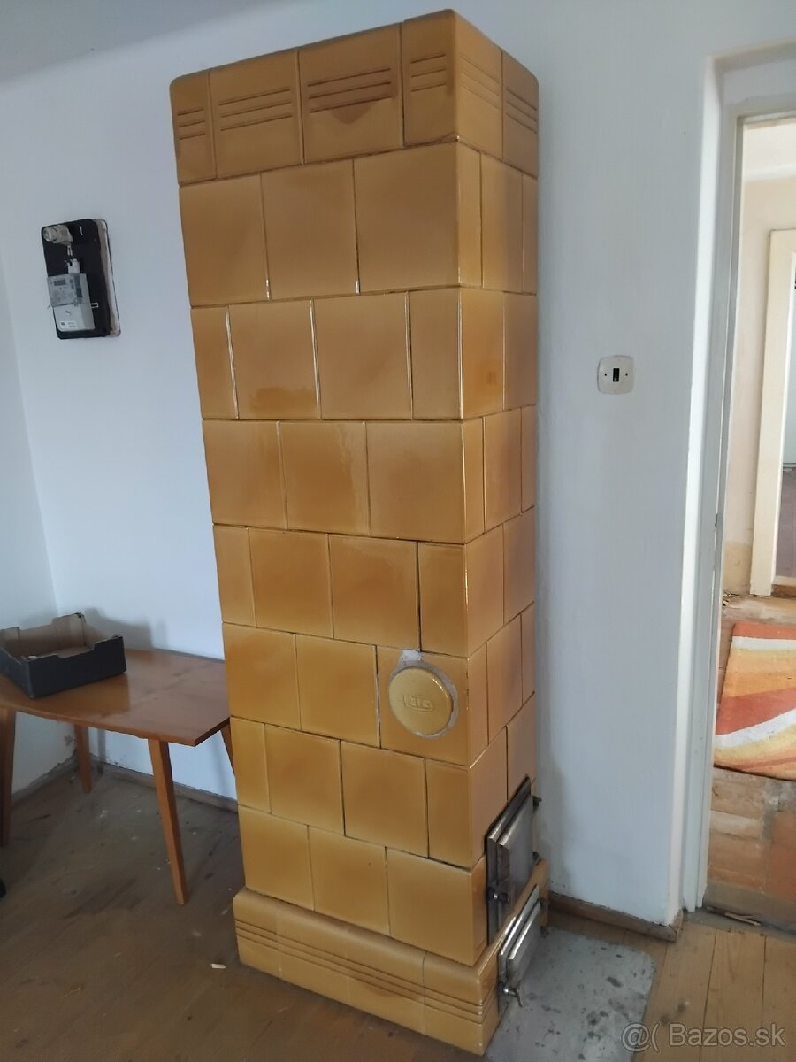 Kachľová piecka