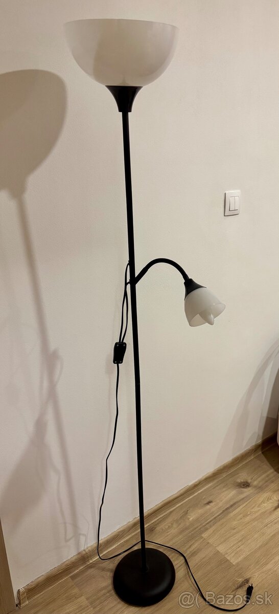 Zánovná lampa