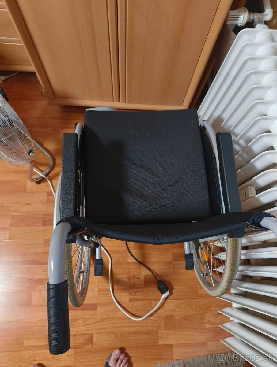 Invalidný vozik