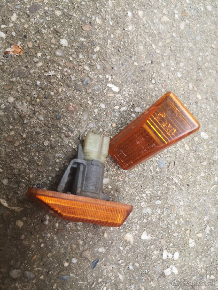Bočné smerovky na citroen saxo