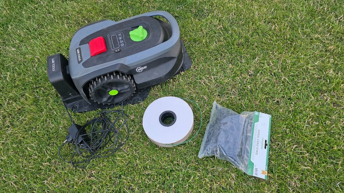 Robotická kosačka Lux tools