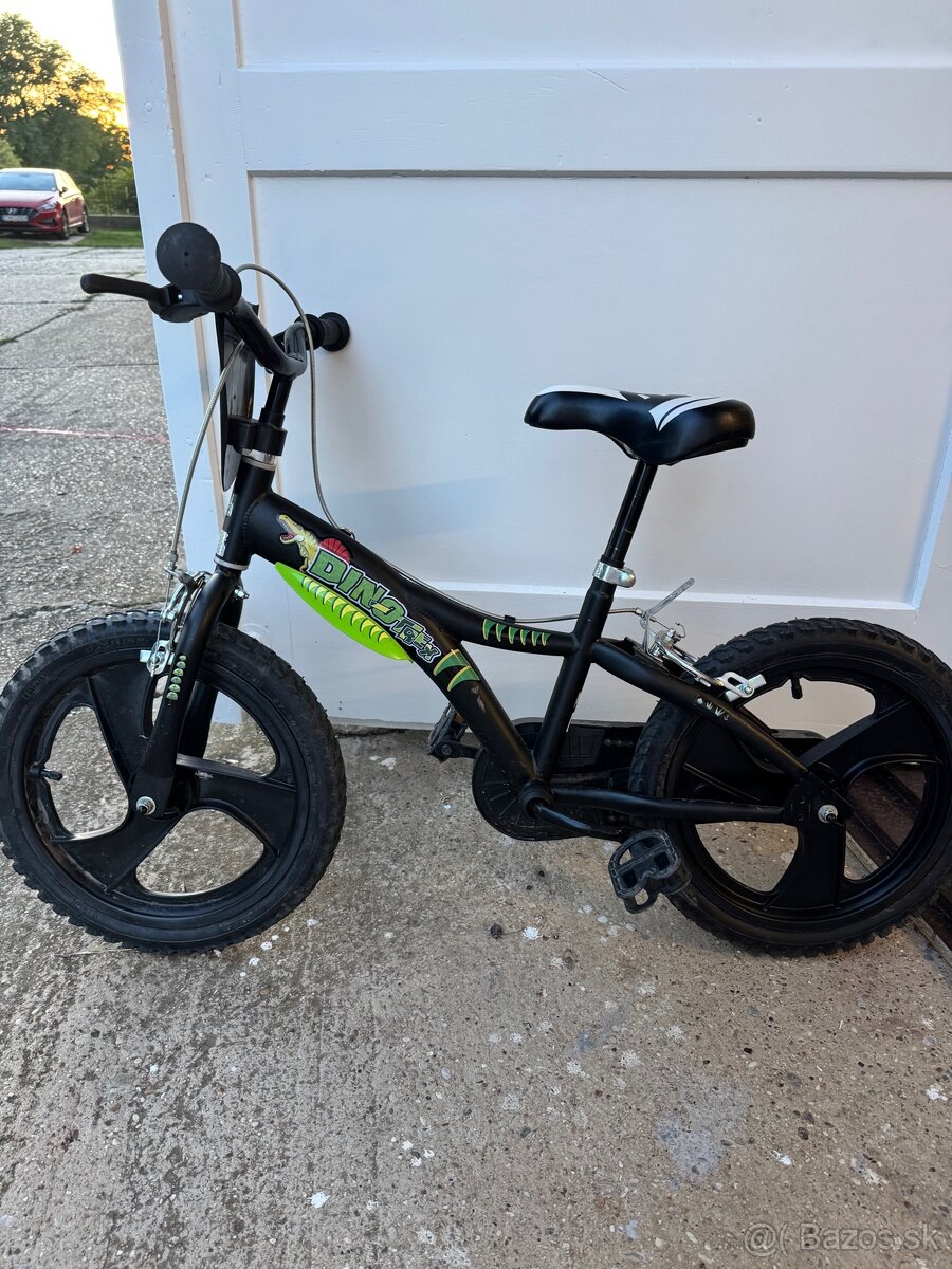 Bicykel s pomocními kolieskami