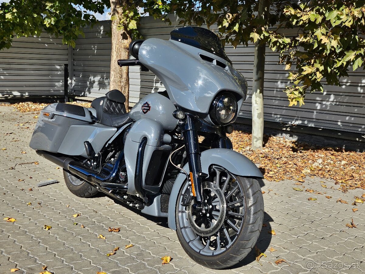 HARLEY DAVIDSON STREET GLIDE CVO 117