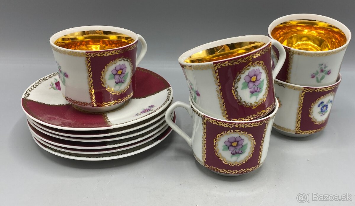 Horní Slavkov, šálky s podšálkami