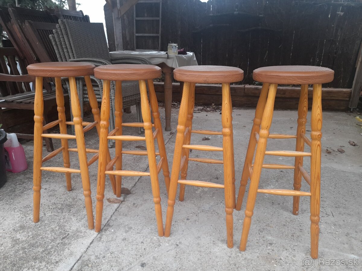 Barové stoličky