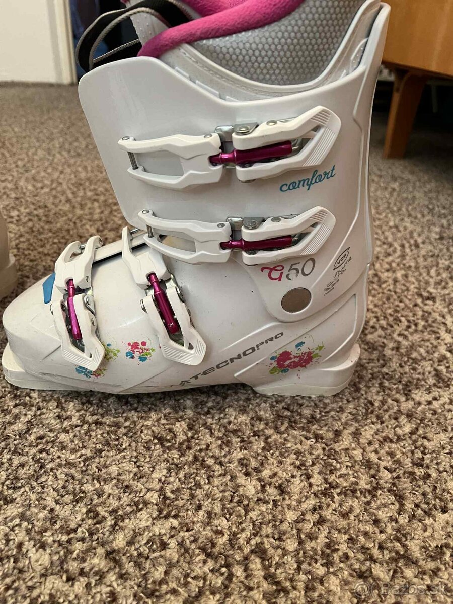 Lyže / Lyžiarky + palice