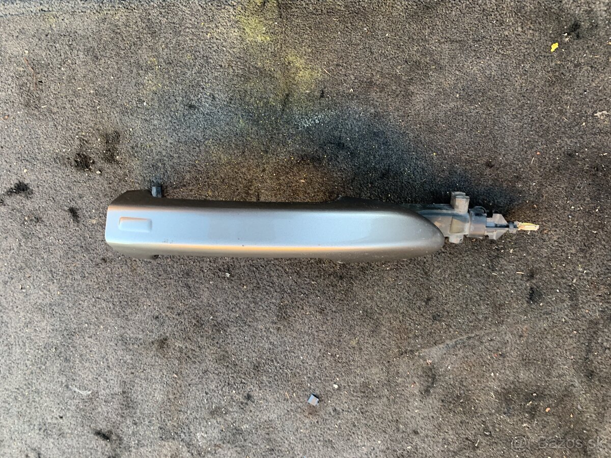 Ľavá predná klučka keyless VW PASSAT CC 3C0837209