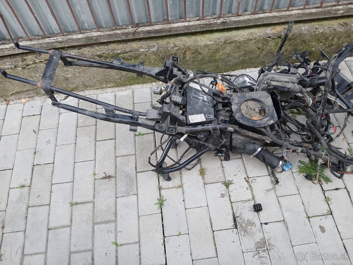 Predám zbytok rámu na BMW R 1150 RT