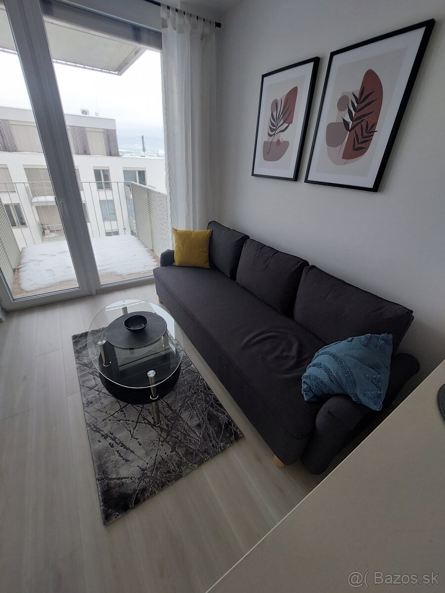 Prenajmem vkusný 1,5 izbový byt s balkónom_ ul. Hrušková