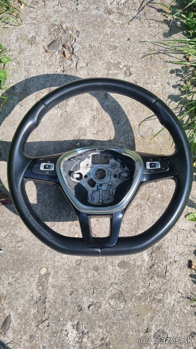 Volant passat golf