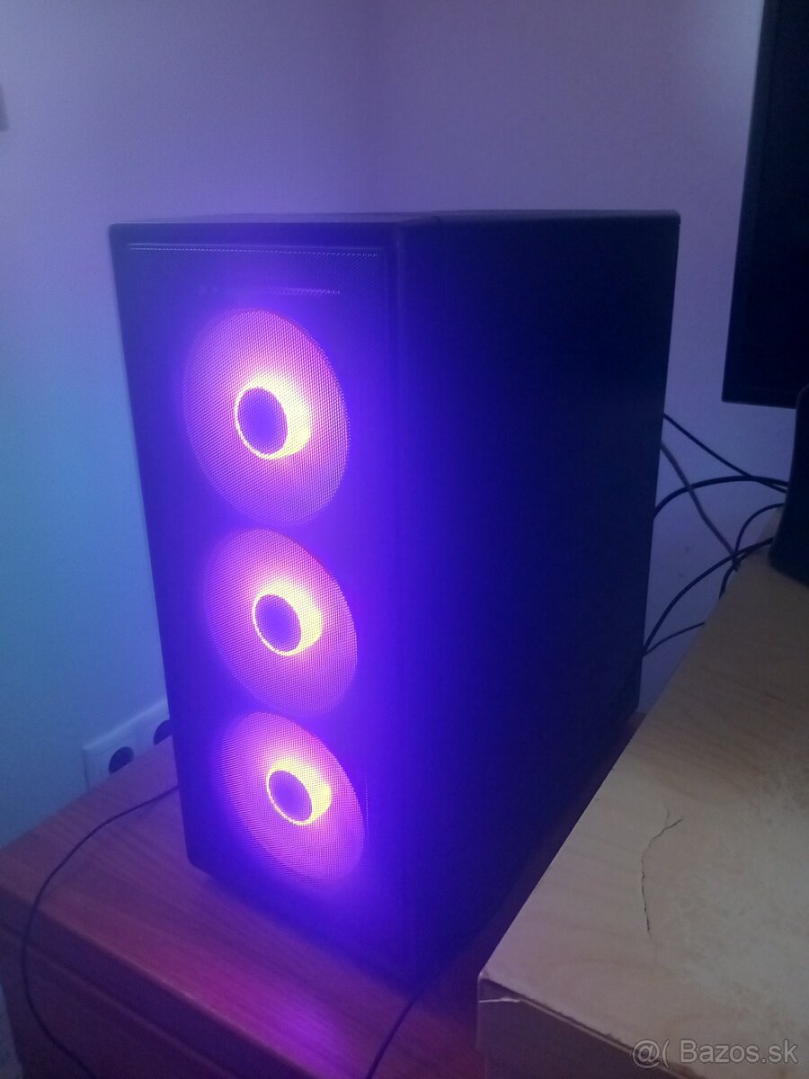 Predám PC nvidia rtx 4070 super i7-14700kf