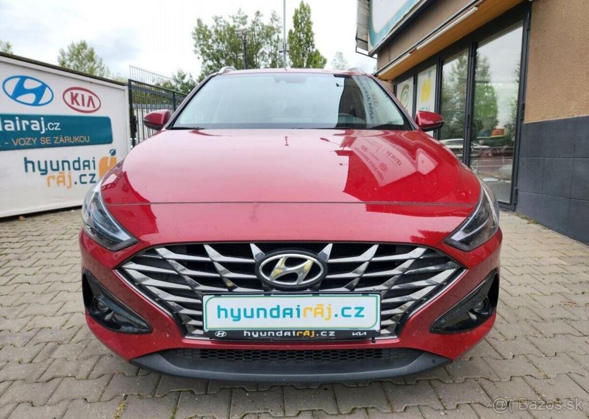 Hyundai i30 1.5-V ZÁRUCE-1.MAJ-NAVI-KAMERA
