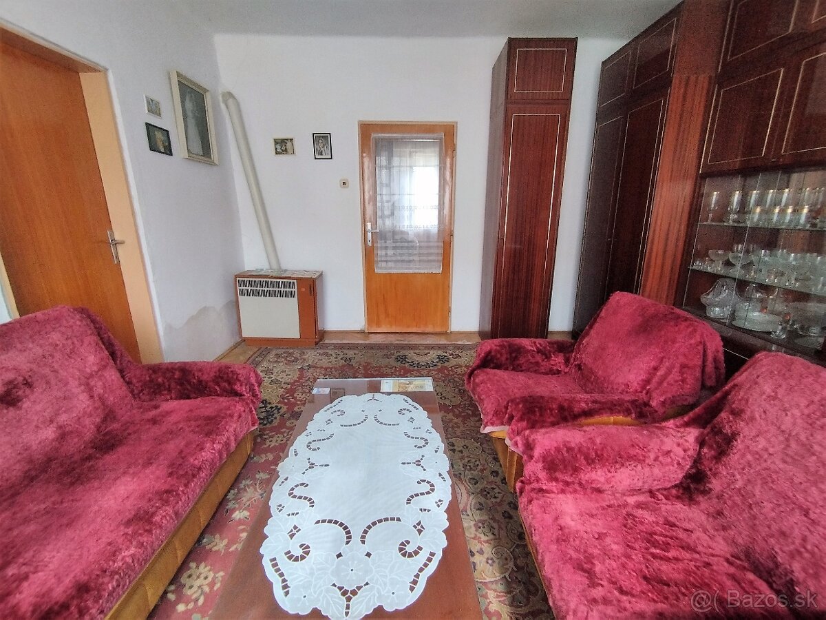 Predáme 4 izbový RD v obci Petrova Ves