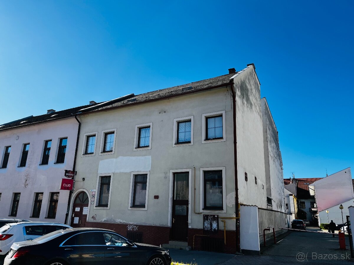 POLYFUNKČNÝ OBJEKT - 4. podlažný, 168m2, PO