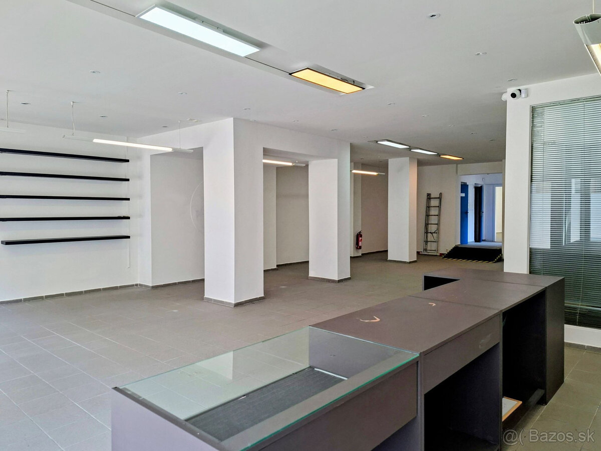 KOMERČNÝ PRIESTOR O VÝMERE 187 M2 S VÝKLADMI DO ULICE - VYSO