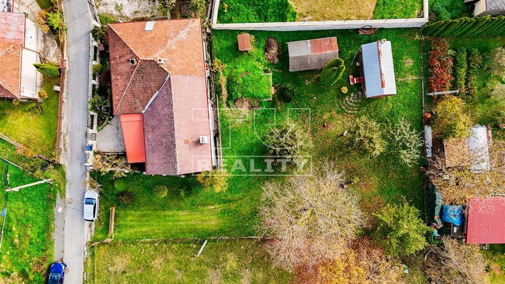 EXKLUZÍVNE Stavebný pozemok, 973 m2, Kokošovce,...