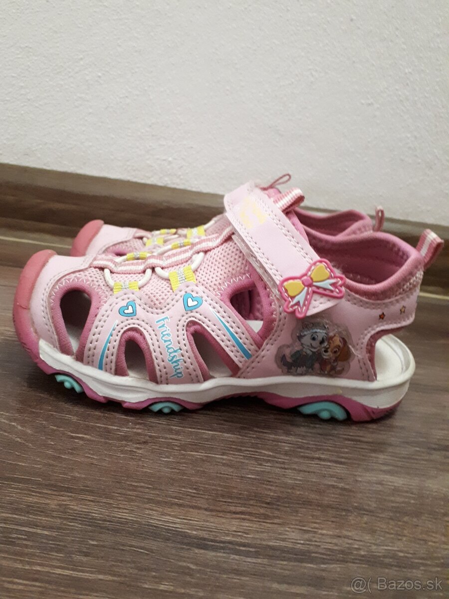 Dievčenské topánky