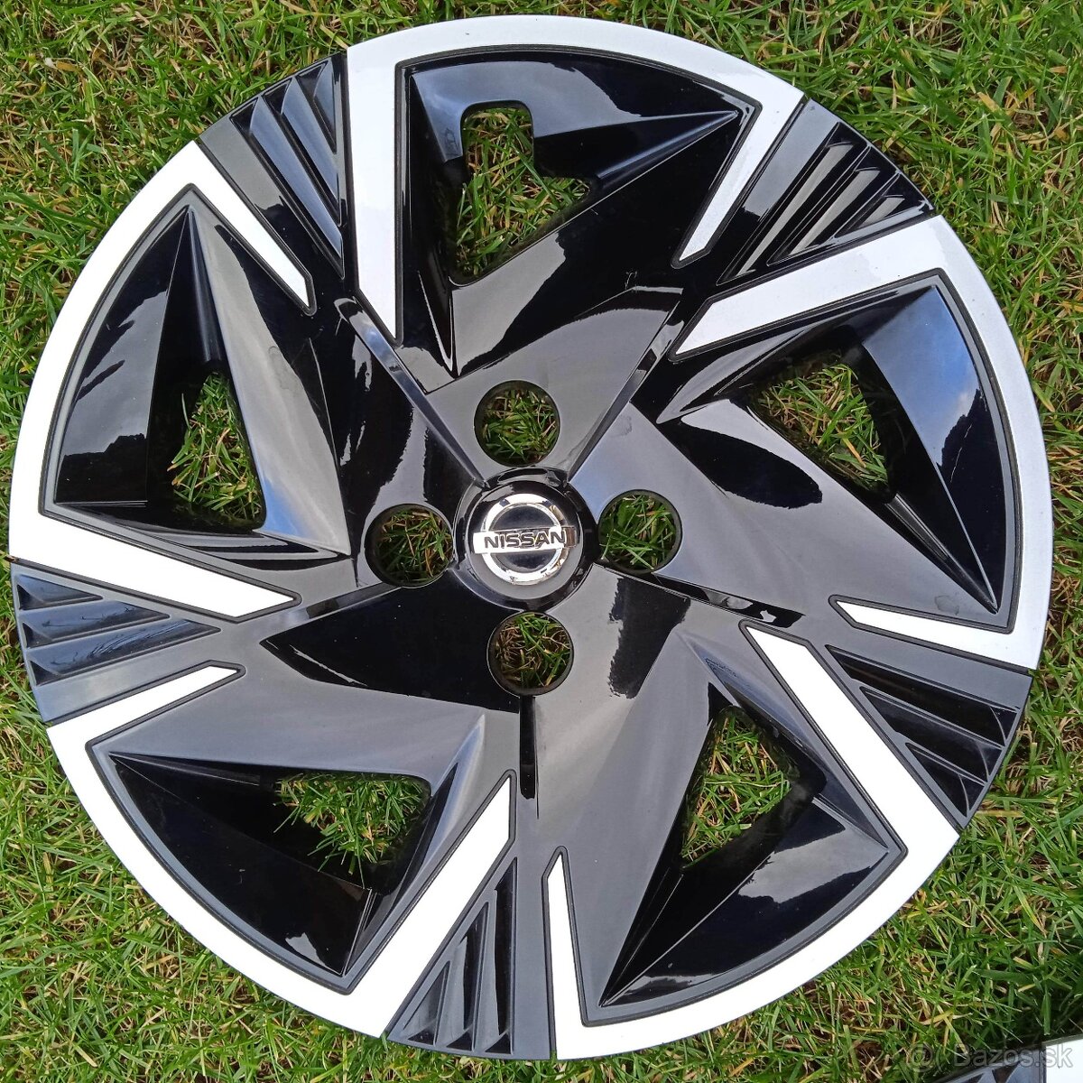 Puklice Nissan R16 originál diel