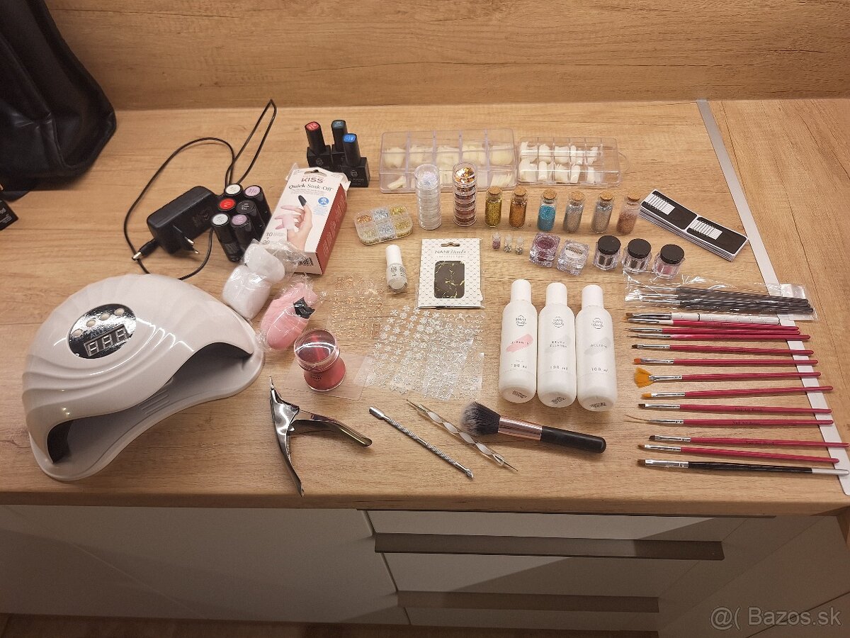 Sada na gelove nechty