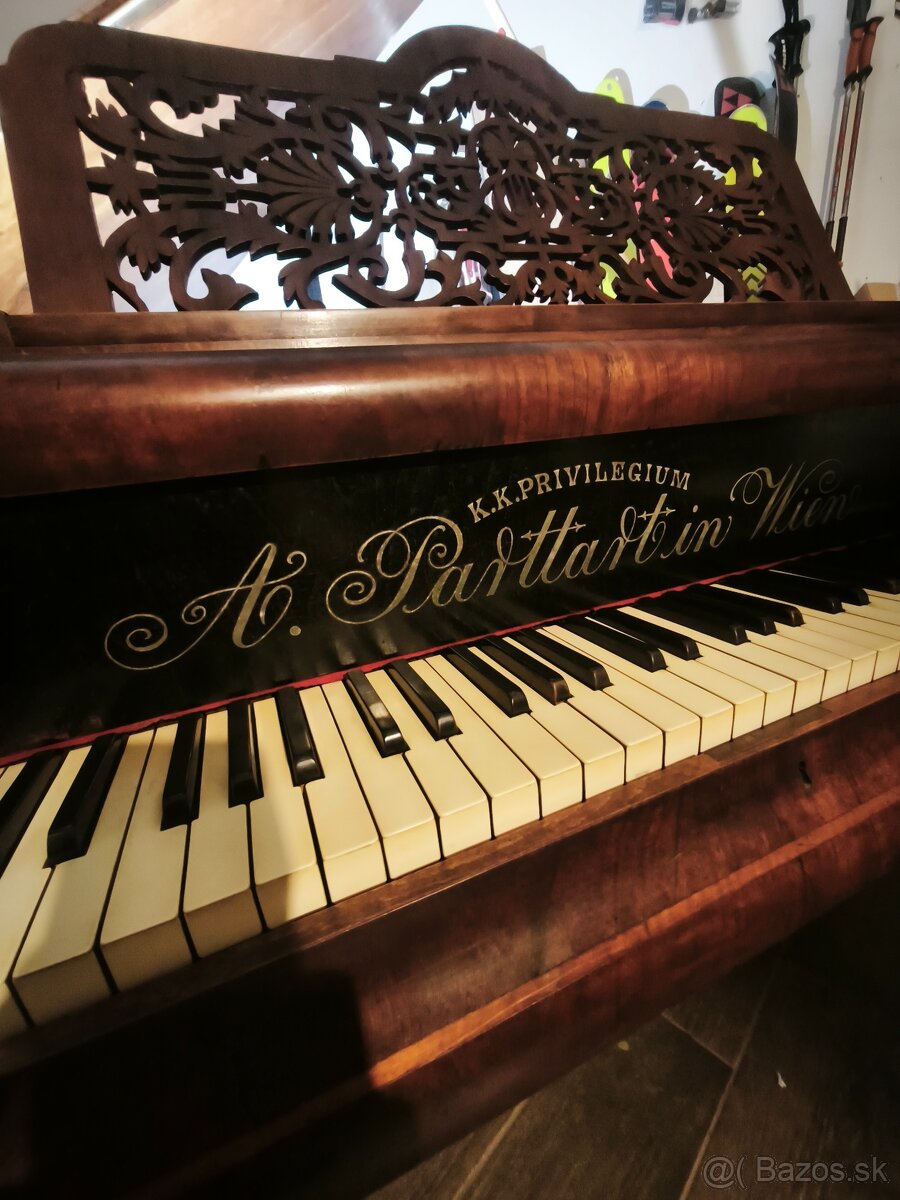 Historický klavír A. Partt Wien