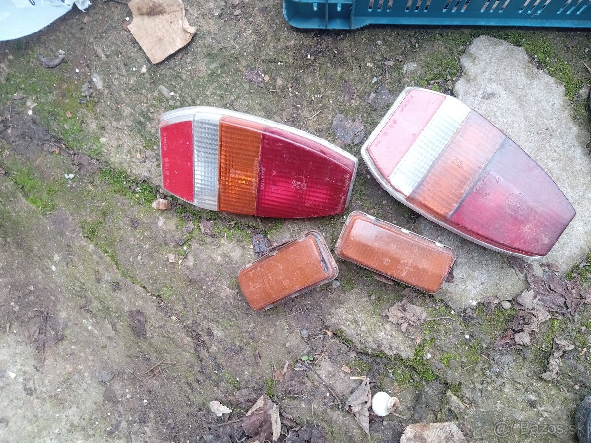 Auto veterán veci plechovky