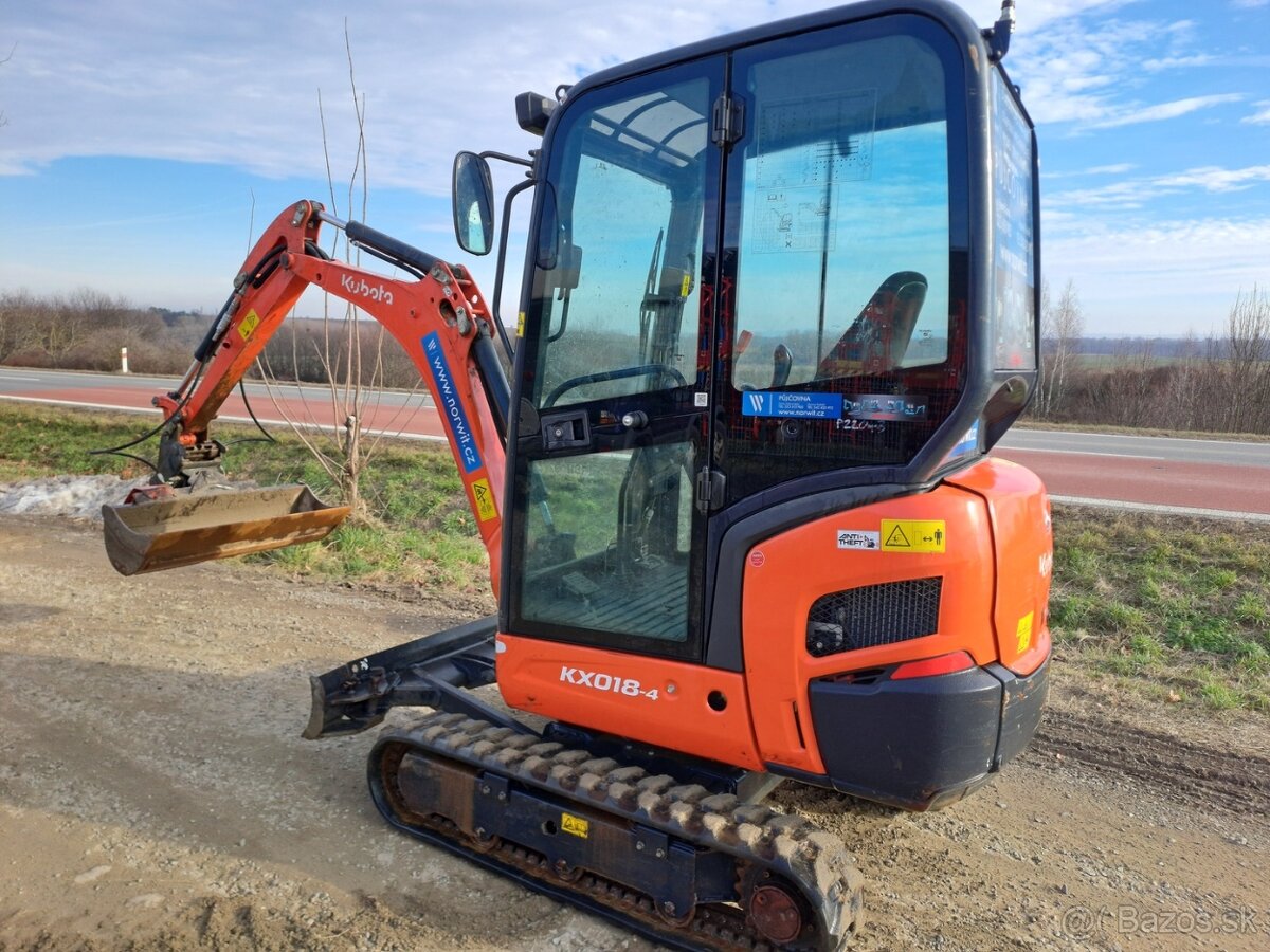 Minirypadlo Kubota KX018-4