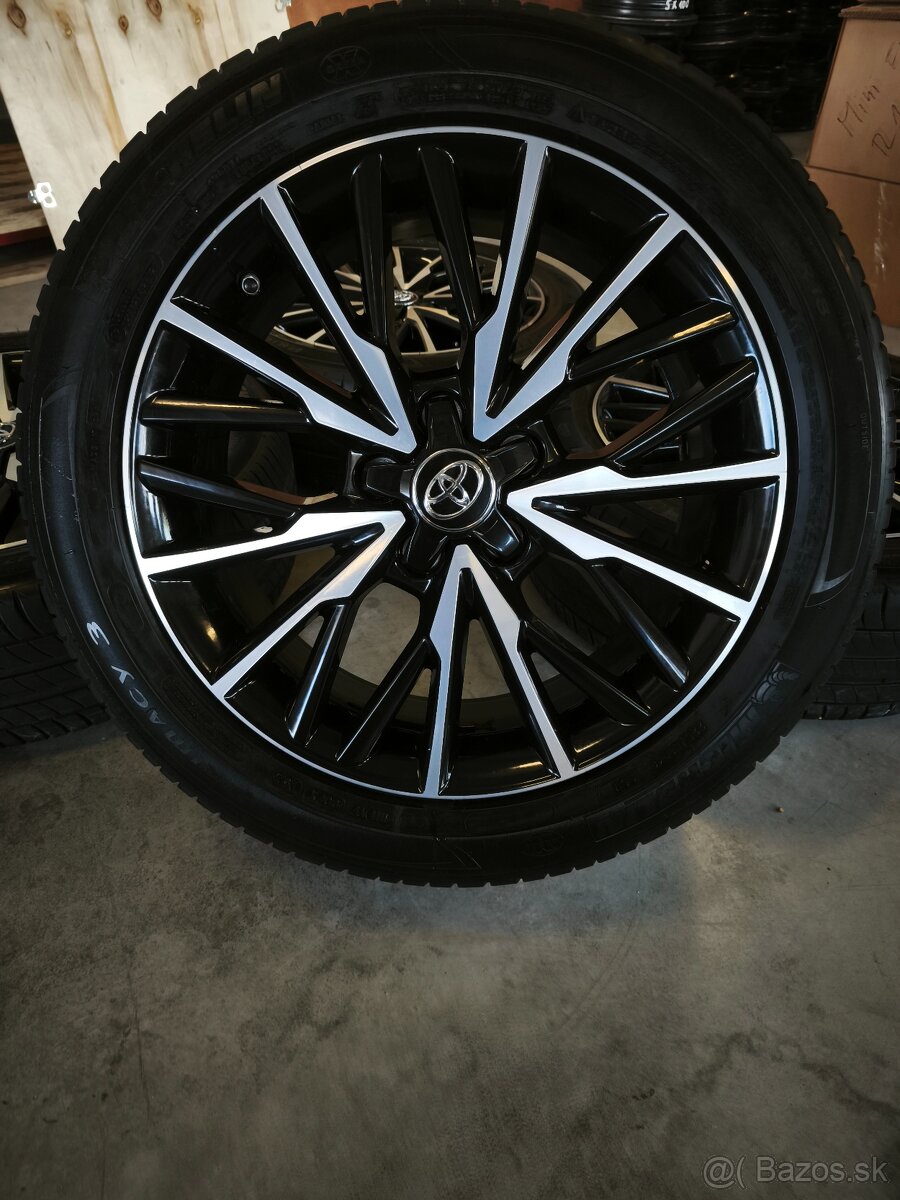 TOYOTA C-HR R18 ORIG.LETNA SADA