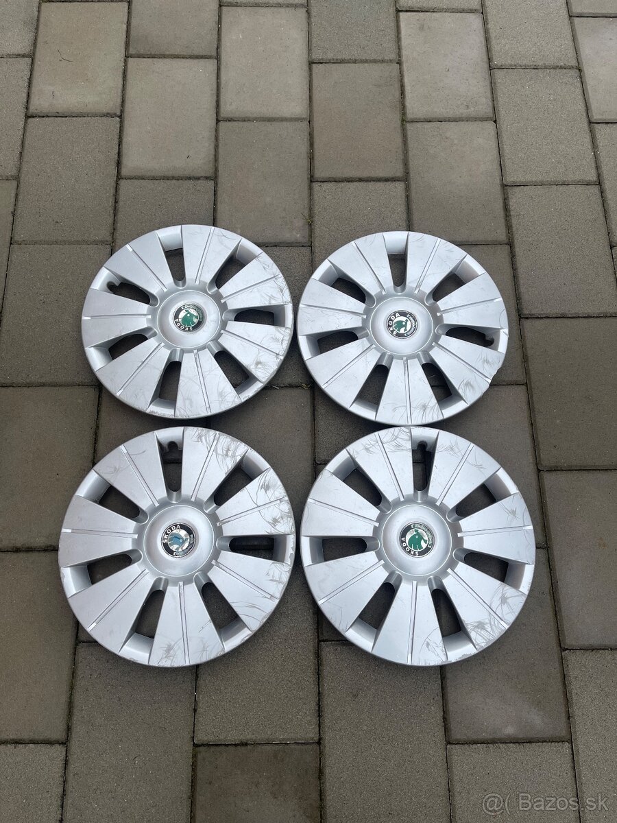 Puklice,kryty kolies Škoda Fabia 1