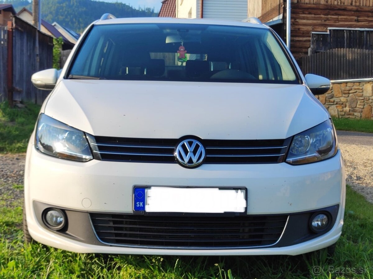 VOLKSWAGEN TOURAN 1.6 TDI 7 miestne , ťažné